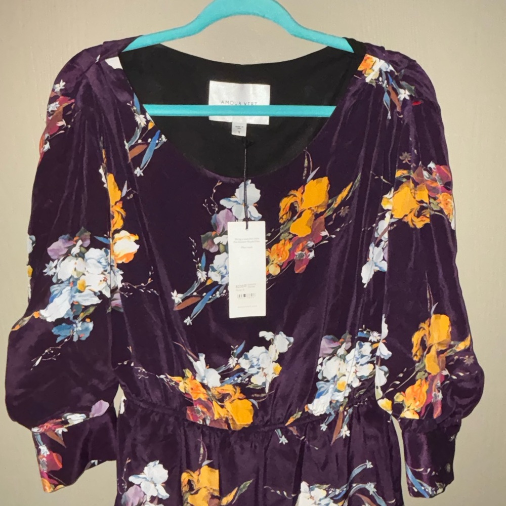 Amour Vert Arabella Soirée purple floral dress